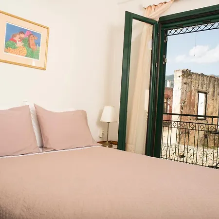 Maisonette With Garden In The Heart Of The Historical Center Kalamata