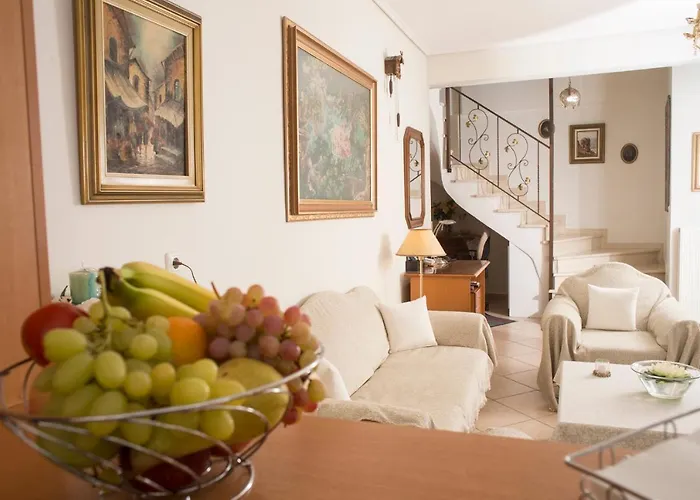 Maisonette With Garden In The Heart Of The Historical Center Apartament