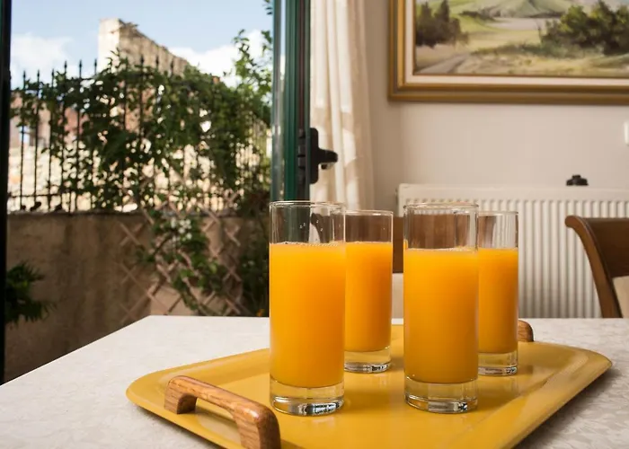 Apartament Maisonette With Garden In The Heart Of The Historical Center