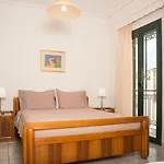 Maisonette With Garden In The Heart Of The Historical Center Kalamáta