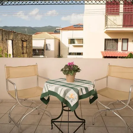 Maisonette With Garden In The Heart Of The Historical Center Apartmán