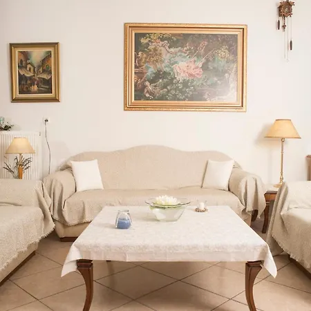 Maisonette With Garden In The Heart Of The Historical Center 公寓 卡拉马塔