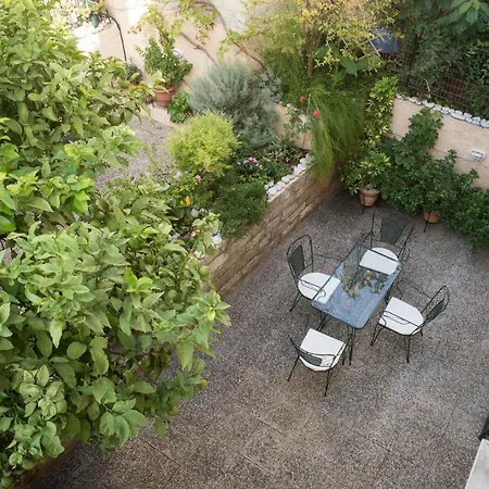 Maisonette With Garden In The Heart Of The Historical Center Apartment *