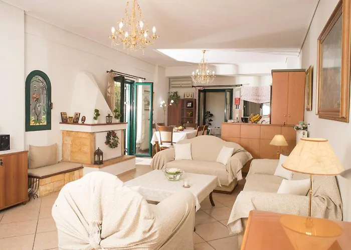 Maisonette With Garden In The Heart Of The Historical Center * كالاماتا