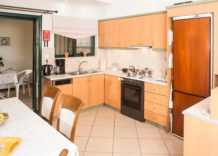 Maisonette With Garden In The Heart Of The Historical Center * كالاماتا