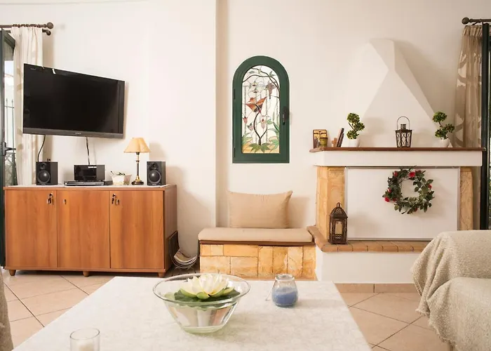 Appartement Maisonette With Garden In The Heart Of The Historical Center